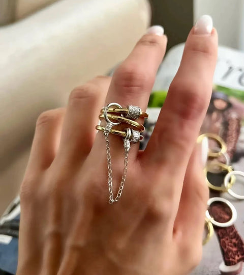Triple chain Ring