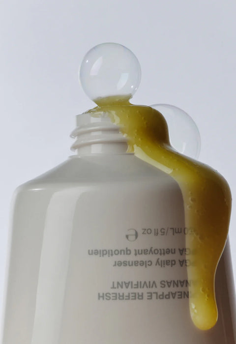 pineapple refresh
THE DAILY CLEANSER