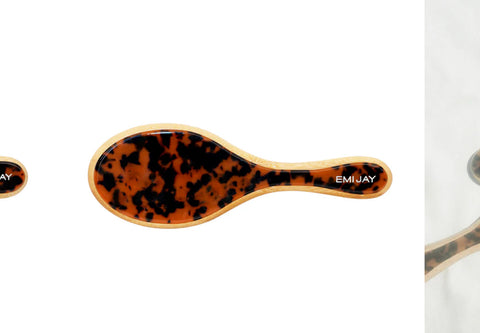 FLAT BRUSH IN TORTOISE